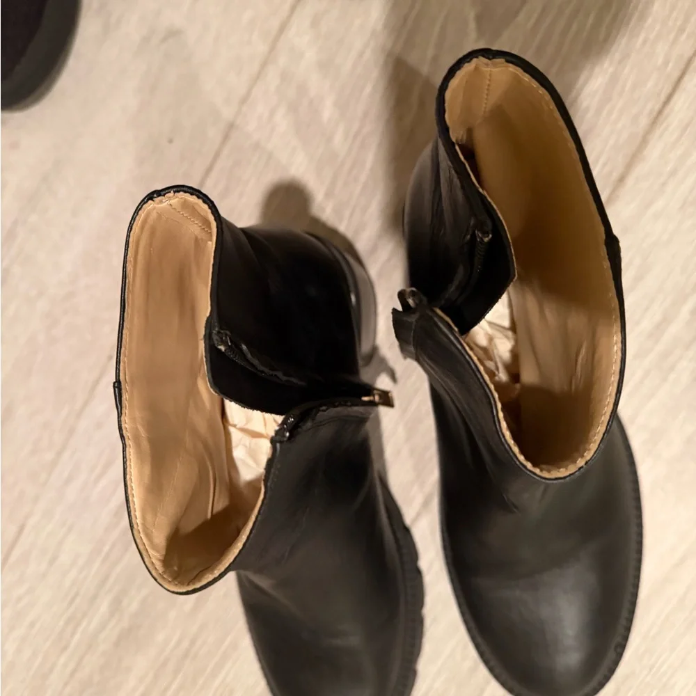NWOT Coach “Chrissy” Black Leather Heeled Ankle Booties Size 7
